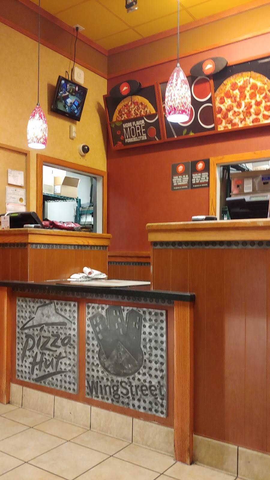 Pizza Hut | restaurant | 659 Brook Forest Ave, Shorewood, IL 60404, USA | 8157290544 OR +1 815-729-0544