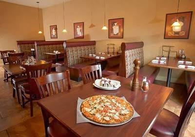 Elis Brick Oven Pizza & Market | meal takeaway | 2402 Whitney Ave, Hamden, CT 06518, USA | 2032881686 OR +1 203-288-1686
