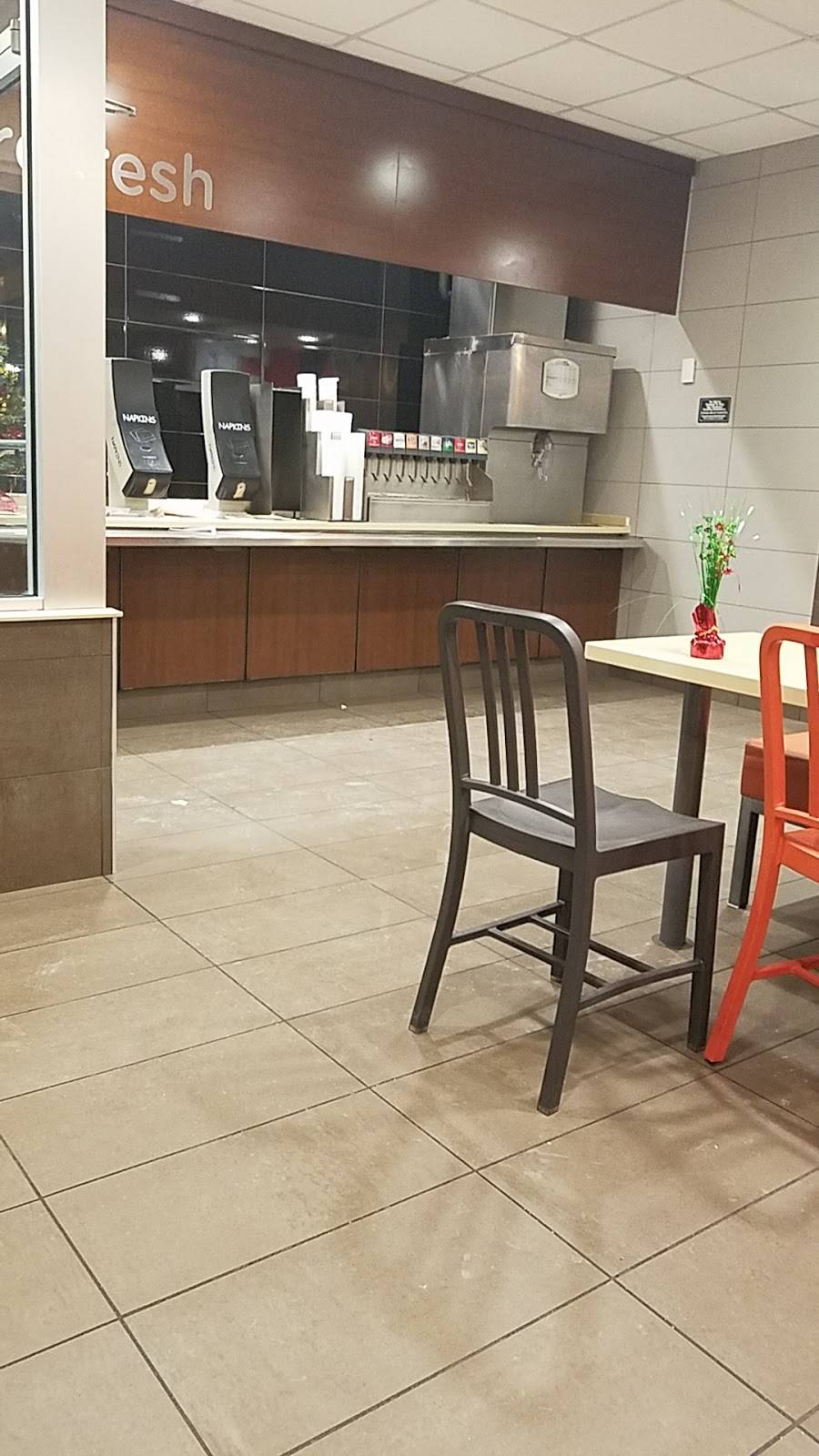 McDonalds | cafe | 900 Commons Dr, Parkesburg, PA 19365, USA | 6108572874 OR +1 610-857-2874