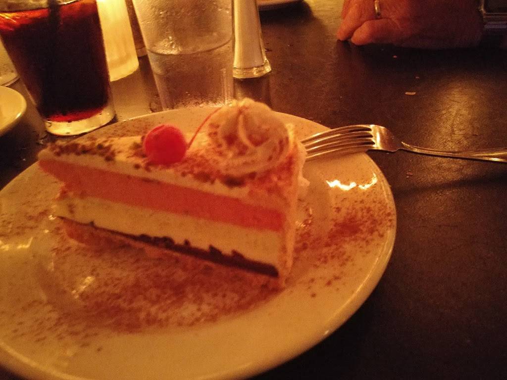 Agostinos Italian Restaurant | restaurant | 34700 Coast Hwy, Capistrano Beach, CA 92624, USA | 9496618266 OR +1 949-661-8266