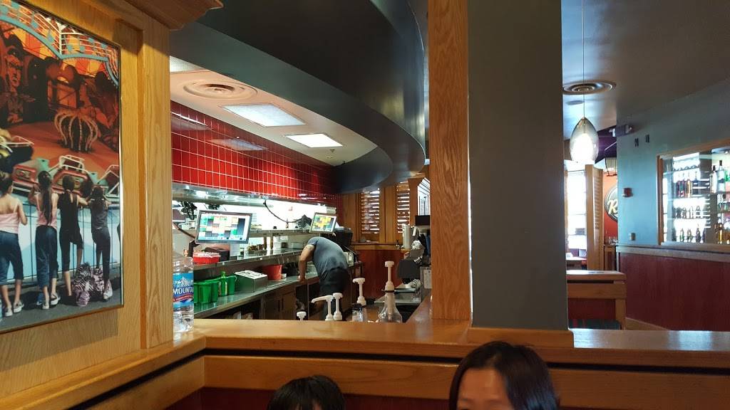 Red Robin Gourmet Burgers and Brews | restaurant | 1410 US-41, Schererville, IN 46375, USA | 2198653900 OR +1 219-865-3900