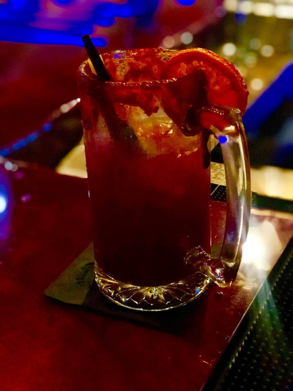 Noche Azul | restaurant | 23115 Lyons Ave, Newhall, CA 91321, USA | 6613884482 OR +1 661-388-4482