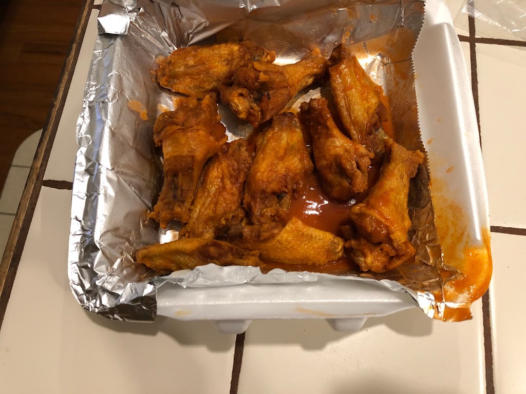 Wingbar | restaurant | 275 Smith St, Brooklyn, NY 11231, USA | 7182372728 OR +1 718-237-2728