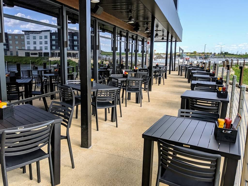 Burger Shed | restaurant | 500 Bass Pro Dr NW, Altoona, IA 50009, USA | 5156307433 OR +1 515-630-7433