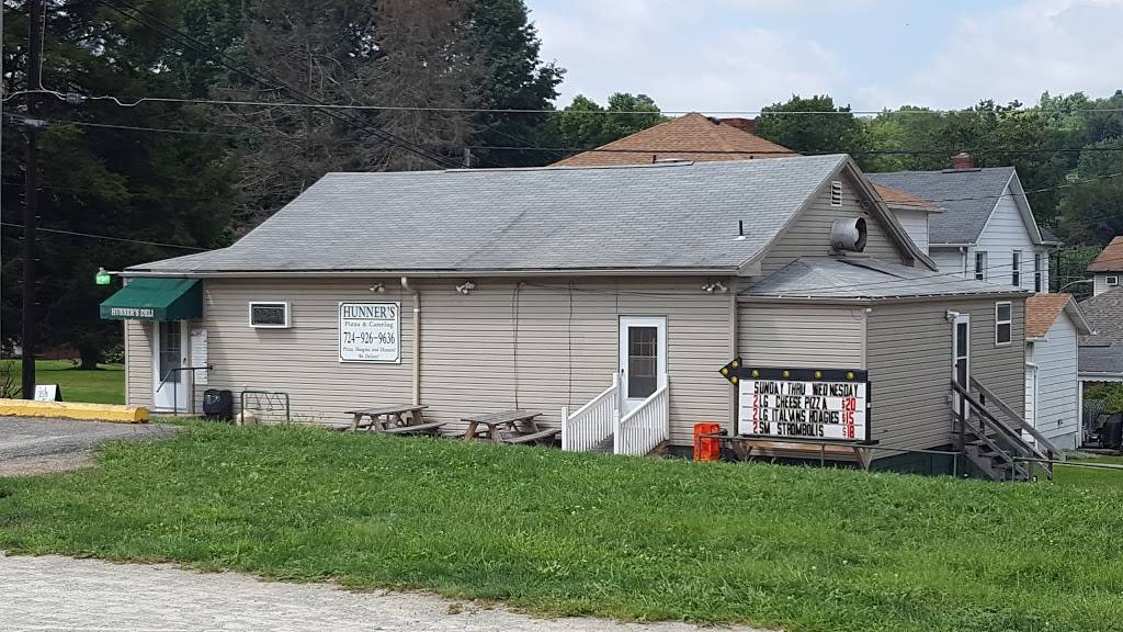 Hunners Pizza & Restaurant | restaurant | 811 Station St, Sturgeon, PA 15082, USA | 7249269636 OR +1 724-926-9636