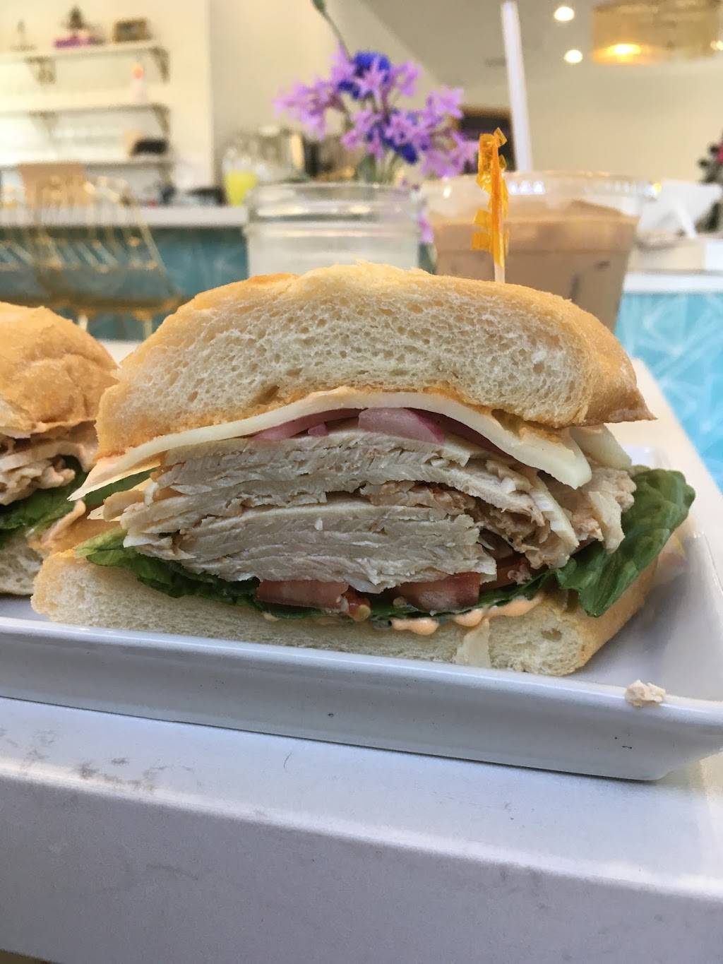 Bites and Bashes | restaurant | 25600 Narbonne Ave, Lomita, CA 90717, USA | 3105301030 OR +1 310-530-1030