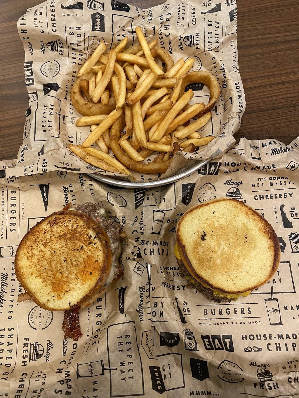 Wayback Burgers | restaurant | 1500 Beville Rd, Daytona Beach, FL 32114, USA | 3862389904 OR +1 386-238-9904