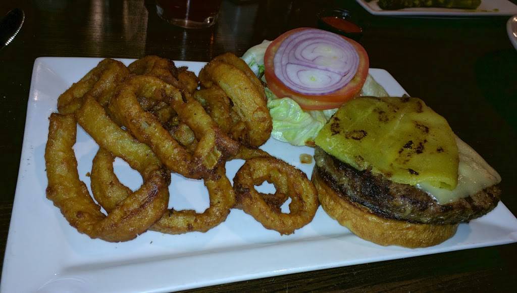 The Boardroom | restaurant | 51 W Dry Creek Ct, Littleton, CO 80120, USA | 3037972100 OR +1 303-797-2100