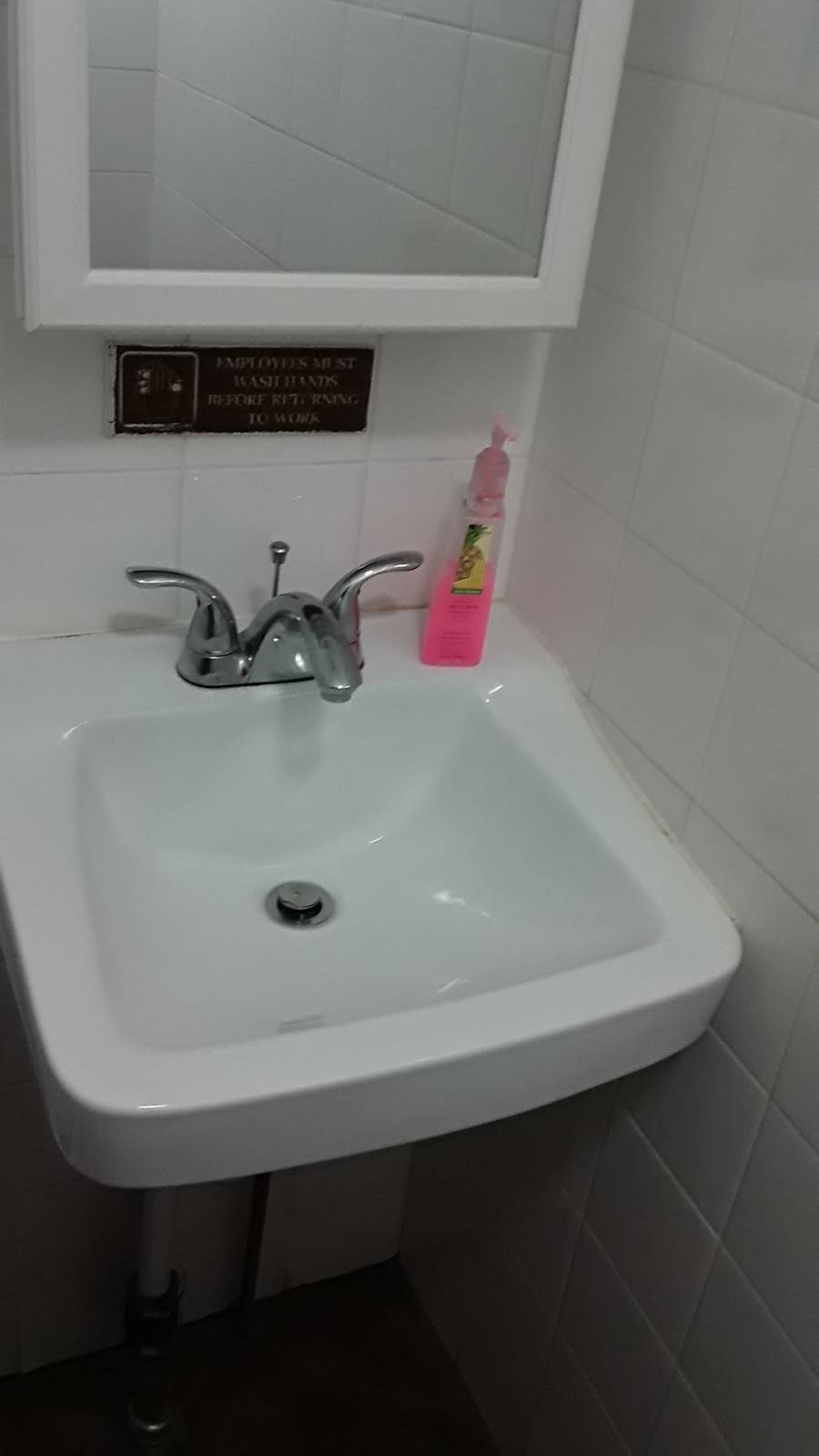 Jumbo Steak Hoagies and Fried Chicken | meal takeaway | 4100 Lancaster Ave, Philadelphia, PA 19104, USA | 2153825227 OR +1 215-382-5227