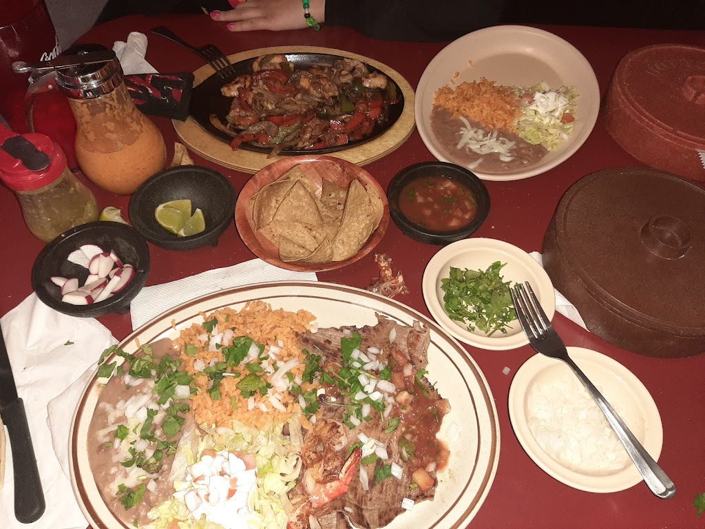 El Rancho | restaurant | 2030 Martha St, Omaha, NE 68108, USA | 4028847863 OR +1 402-884-7863