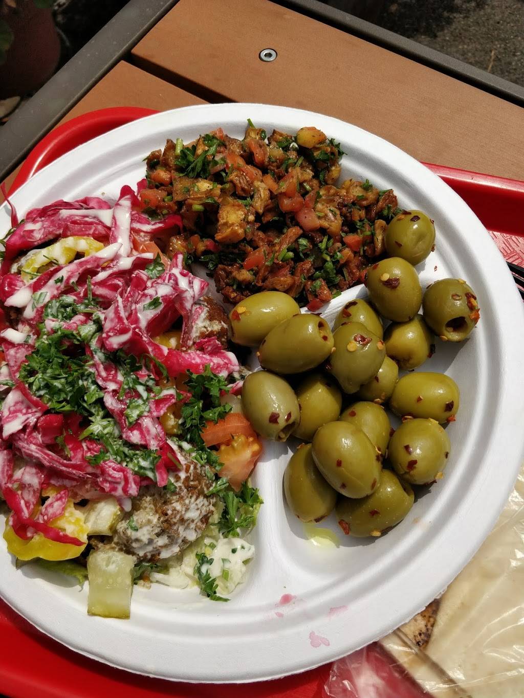 Zakia Deli | meal takeaway | 2412 Kennedy St NE, Minneapolis, MN 55413, USA | 6123790288 OR +1 612-379-0288