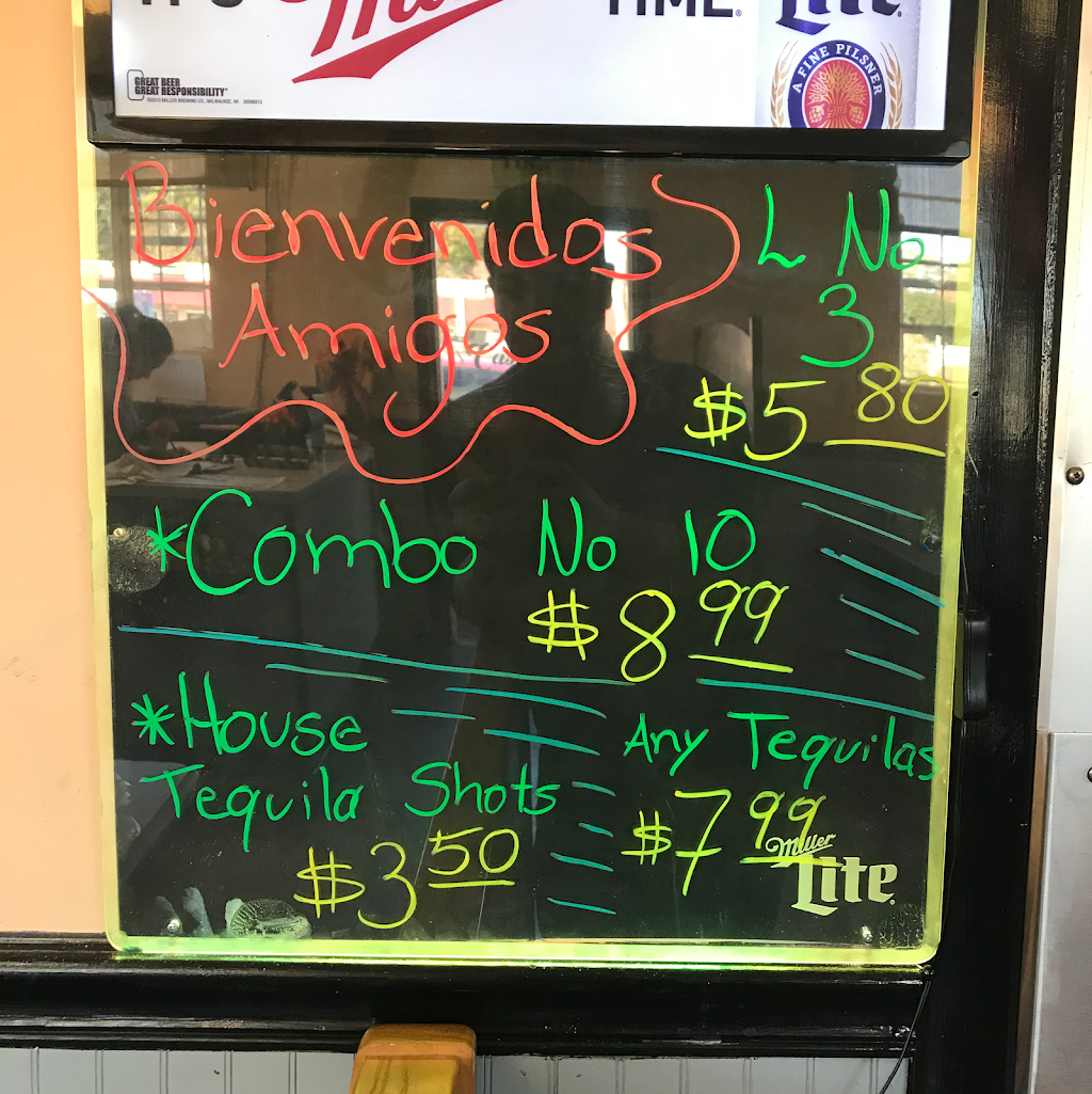 Casa vieja Mexican Food | restaurant | 6928 Wilkinson Blvd, Belmont, NC 28012, USA | 7048256559 OR +1 704-825-6559