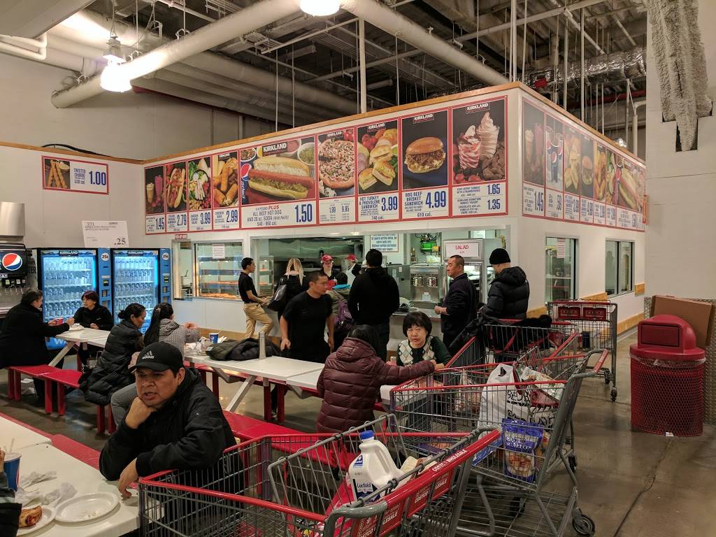 Costco Food Court | meal takeaway | 6135 Junction Blvd, Rego Park, NY 11374, USA | 7187607864 OR +1 718-760-7864