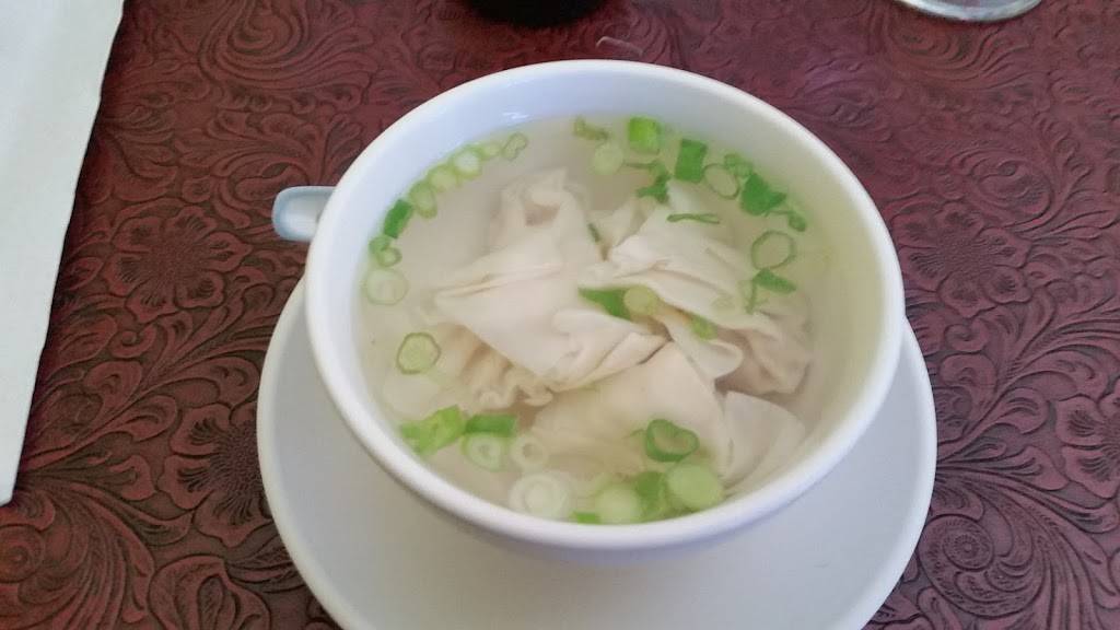 Restaurant Angkor Vat | restaurant | 2 Rue Plourde, Charlemagne, QC J5Z 3E8, Canada | 4507211519 OR +1 450-721-1519