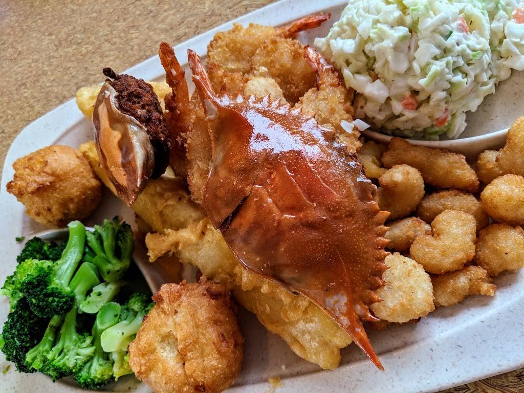 Captain Ds | restaurant | 295 SW Mary Ethel Ln, Lake City, FL 32055, USA | 3864669272 OR +1 386-466-9272