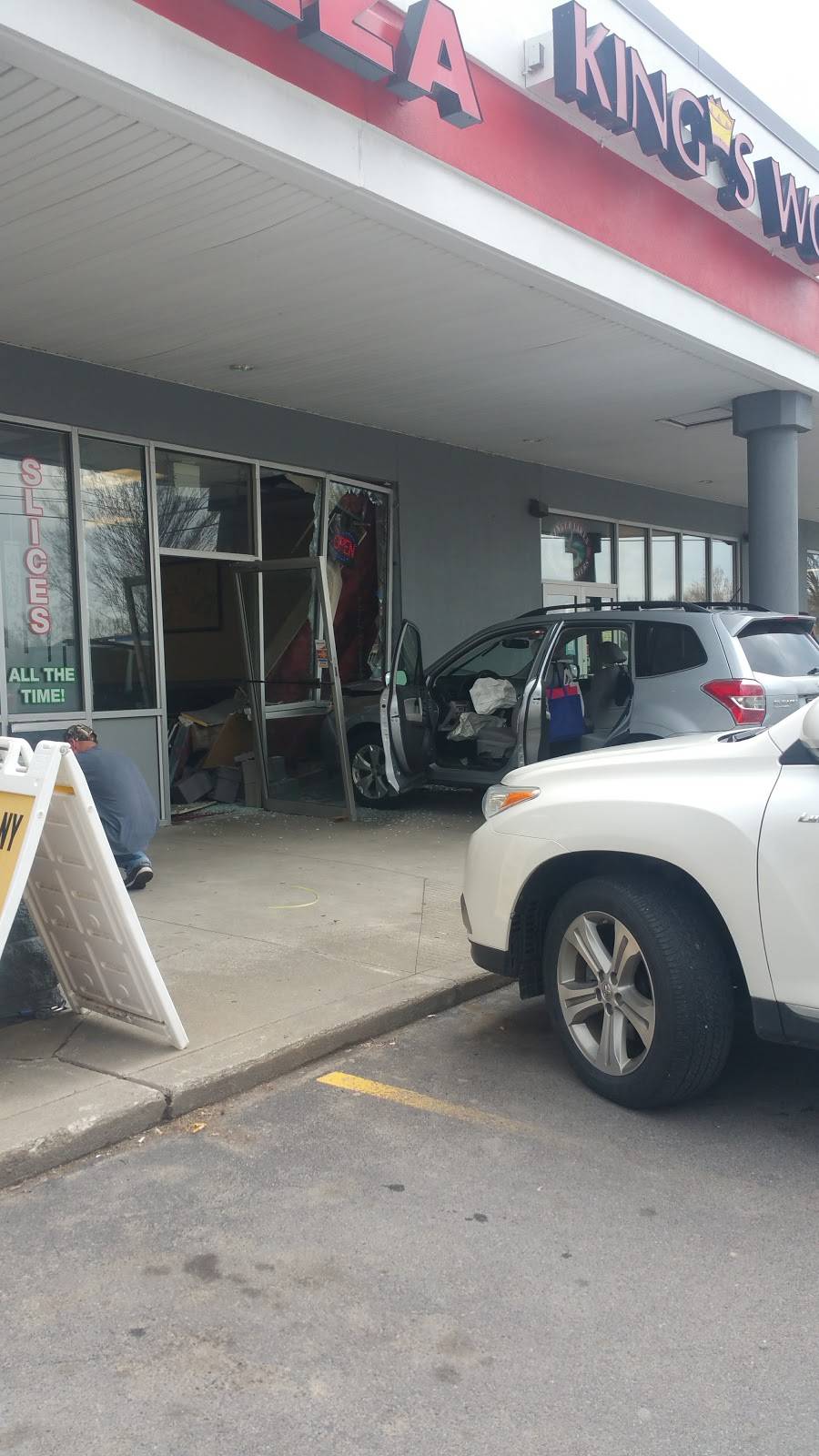 New Kings Wok Chinese Restaurant | restaurant | 6081 NY-96, Farmington, NY 14425, USA | 5857421880 OR +1 585-742-1880