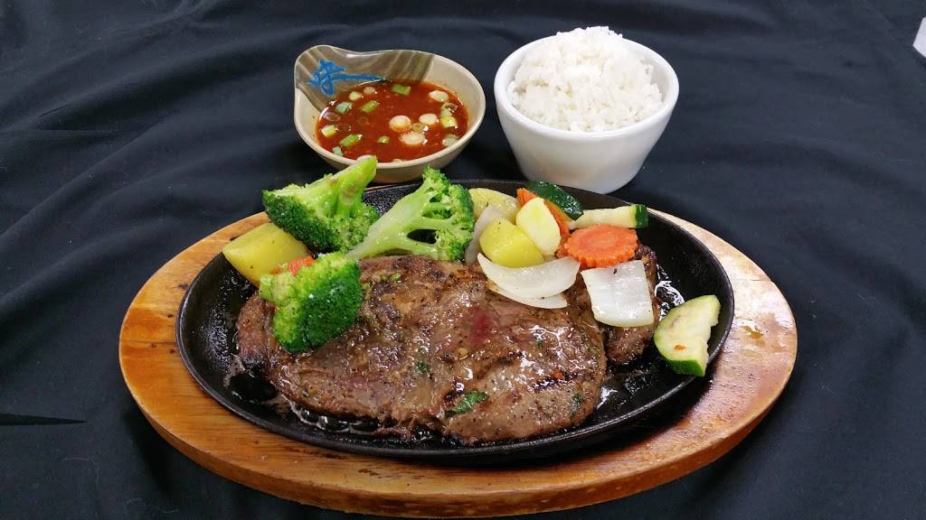 5 R CHA Thai Bistro | restaurant | 2011 N Recker Rd, Mesa, AZ 85215, USA | 4808541487 OR +1 480-854-1487