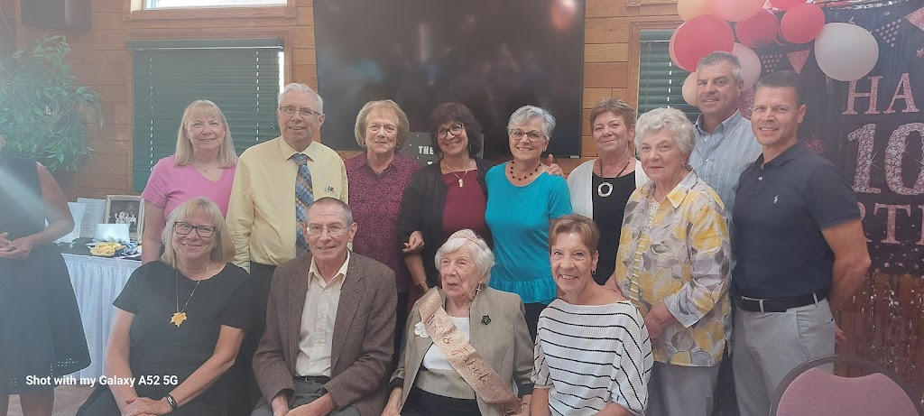 The Woods Restaurant and Lounge | restaurant | 21919 Center Ridge Rd, Rocky River, OH 44116, USA | 4403339663 OR +1 440-333-9663