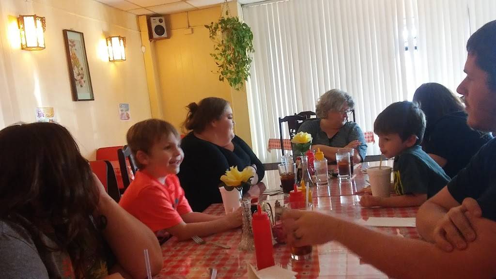 Golden Wall | restaurant | 3201 Fern Valley Rd #111, Louisville, KY 40213, USA | 5029689717 OR +1 502-968-9717