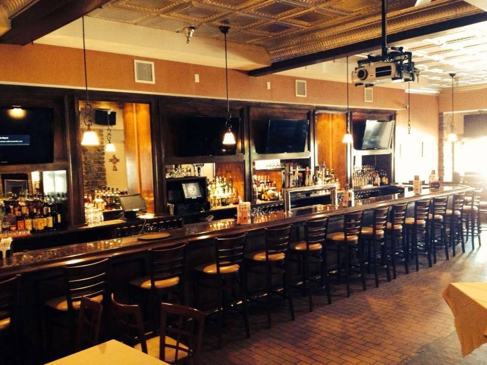 Mary Dowlings | restaurant | 528 Main St, Islip, NY 11751, USA | 6315811550 OR +1 631-581-1550