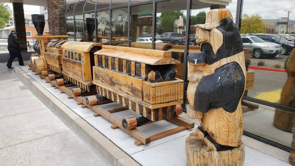 Black Bear Diner | restaurant | 900 S Carson St, Carson City, NV 89701, USA | 7752830777 OR +1 775-283-0777