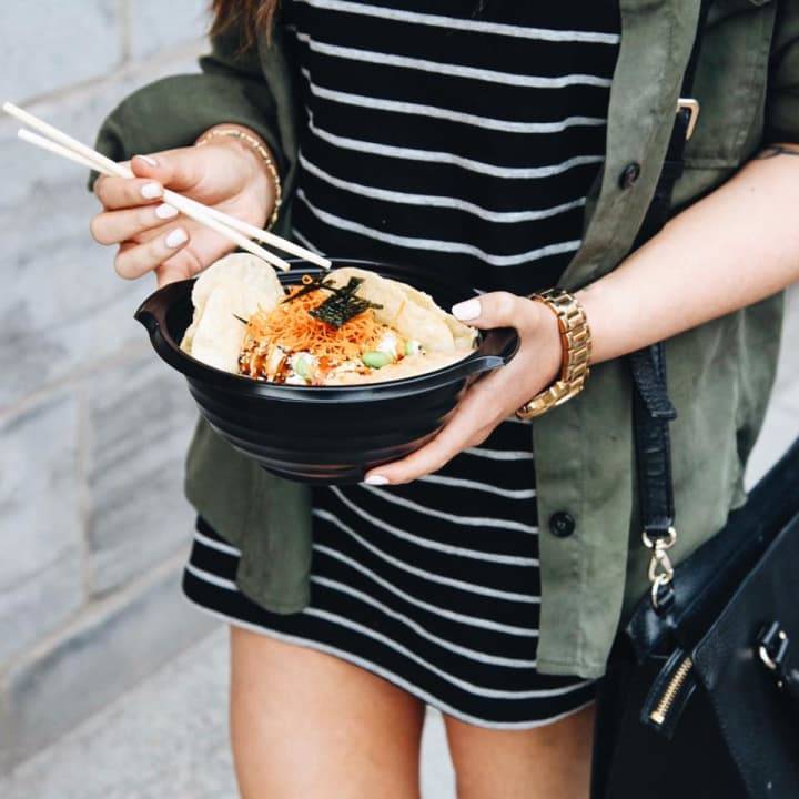 Sushi Shop | restaurant | 3343F Boulevard des Sources, Dollard-des-Ormeaux, QC H9B 1Z8, Canada | 5145421909 OR +1 514-542-1909