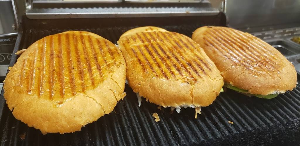 Tortas planchadas Verys | restaurant | 760 West Inyo avenue, Tulare, CA 93274, USA | 5593319549 OR +1 559-331-9549