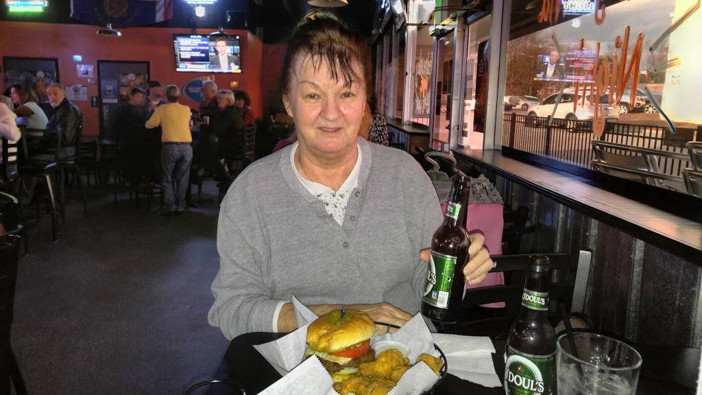 Dakota’s Pub of the South | restaurant | 2917 Tazewell Pike, Knoxville, TN 37918, USA | 8653377791 OR +1 865-337-7791