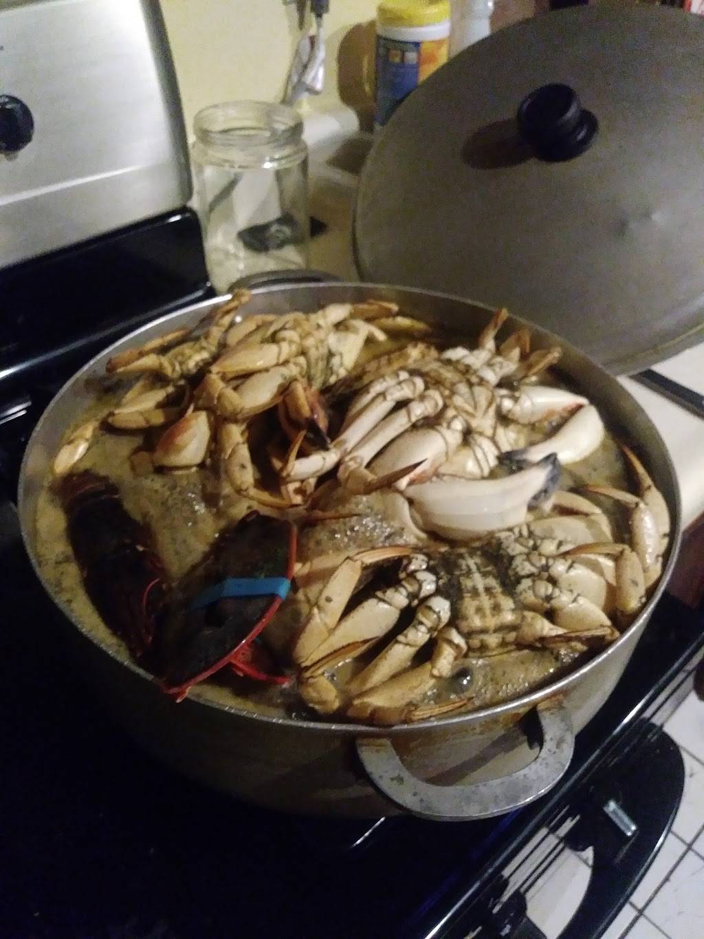 Makarena | restaurant | 150 Common St, Lawrence, MA 01840, USA | 9786551483 OR +1 978-655-1483