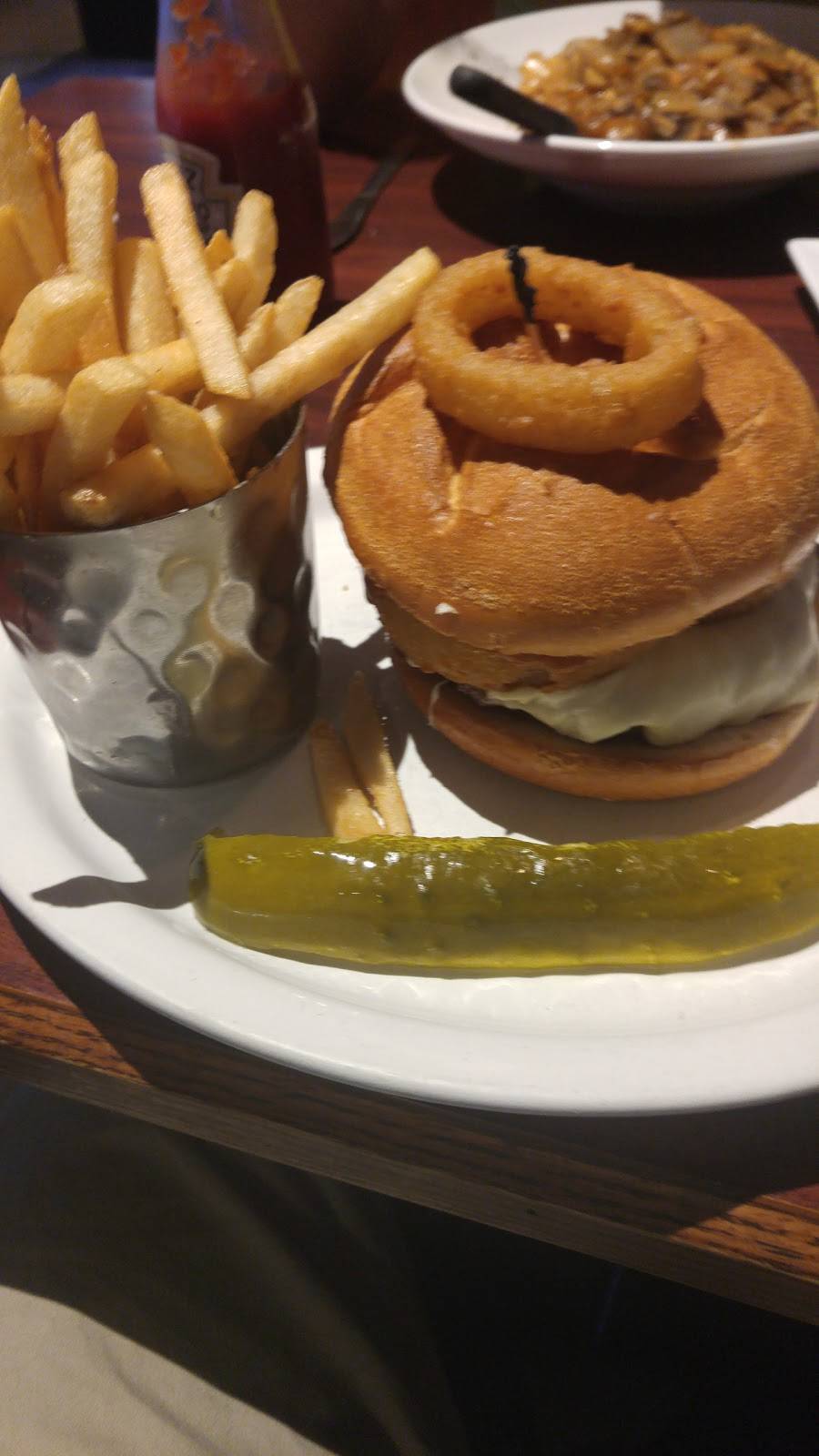 Zanto Southwick | restaurant | 587 College Hwy, Southwick, MA 01077, USA | 4135690164 OR +1 413-569-0164