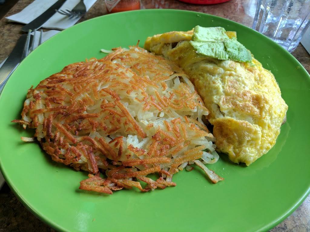 Lunch Box | meal takeaway | 106 E Cayuga St, Bellaire, MI 49615, USA | 2315336678 OR +1 231-533-6678