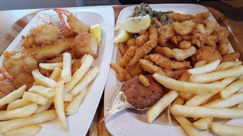 Captain Ds | restaurant | 3522 Thurmon Tanner Pkwy, Oakwood, GA 30566, USA | 7705387600 OR +1 770-538-7600