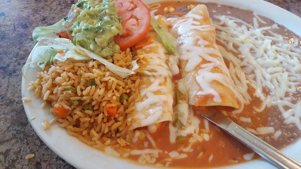 El Pescador | restaurant | 322 S Peck Rd, Santa Paula, CA 93060, USA | 8055258846 OR +1 805-525-8846