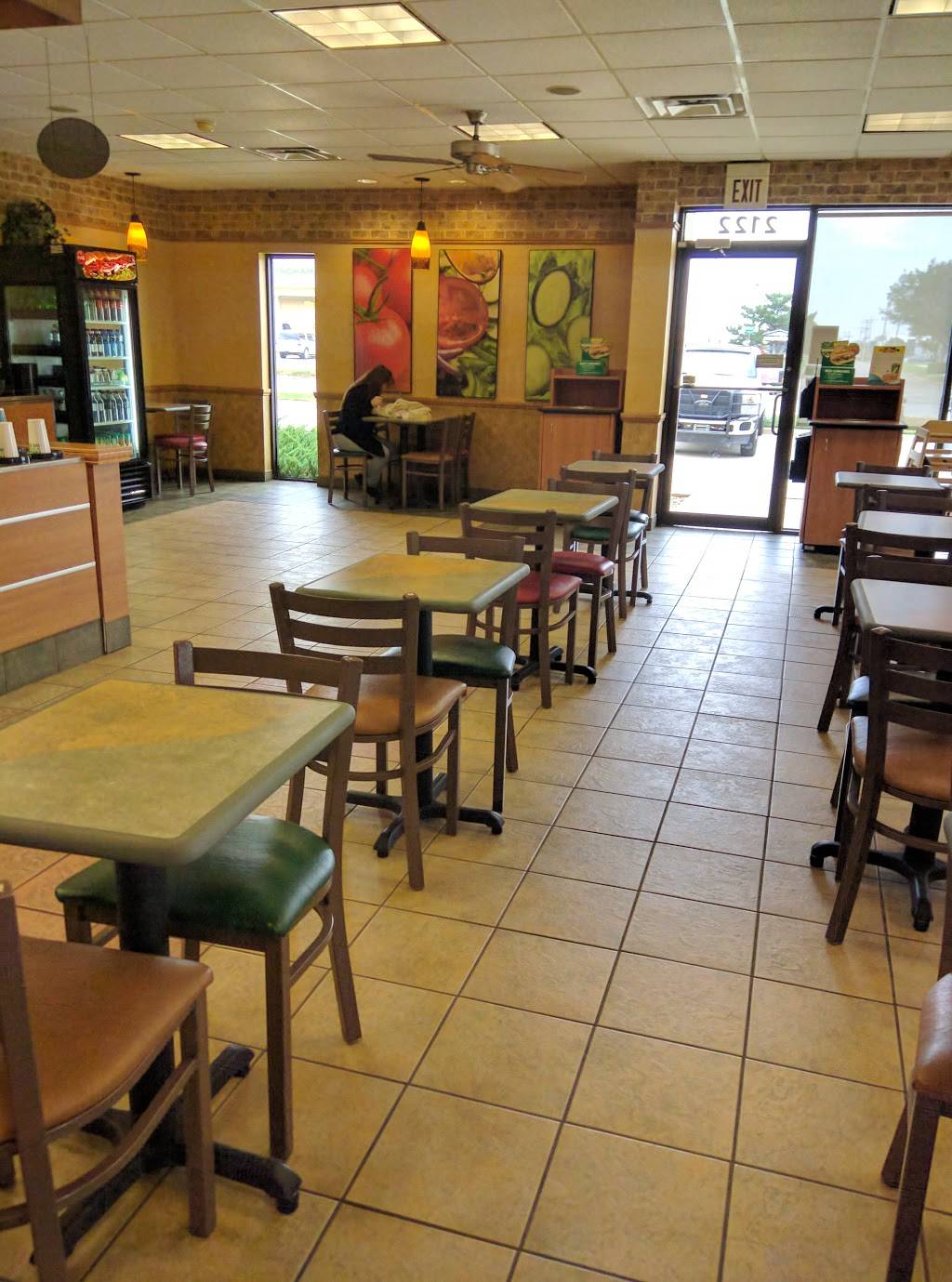 Subway | restaurant | 2122 S Meridian Ave, Oklahoma City, OK 73108, USA | 4056812400 OR +1 405-681-2400