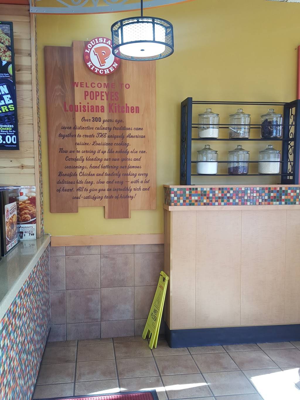 Popeyes Louisiana Kitchen | restaurant | 1426 Cornaga Ave, Far Rockaway, NY 11691, USA | 7183274754 OR +1 718-327-4754