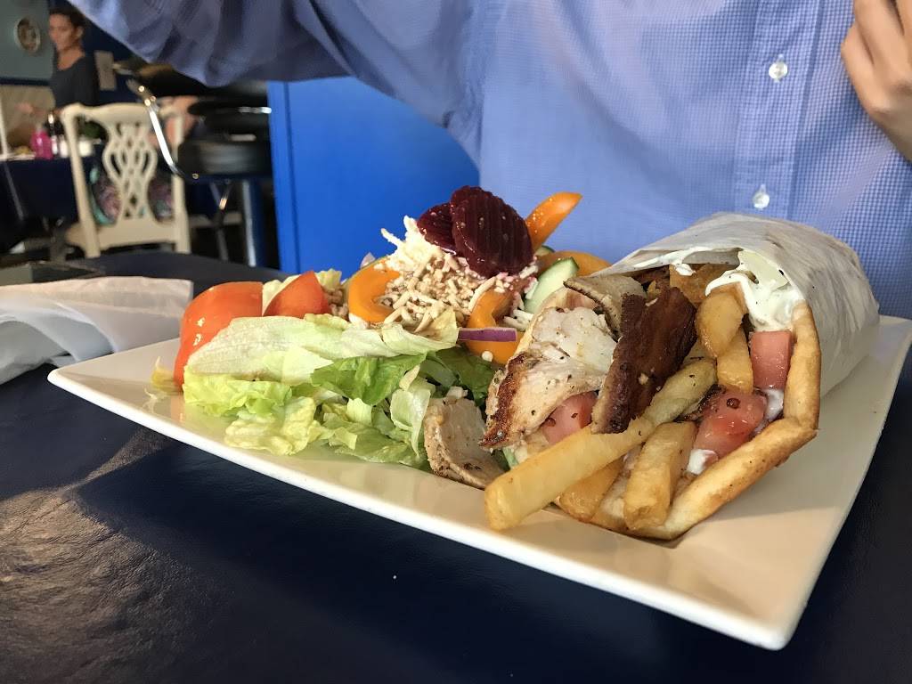 Ettas Greeklish Eatery | restaurant | 5975 Wyandotte St E, Windsor, ON N8S 1M9, Canada | 5199159329 OR +1 519-915-9329