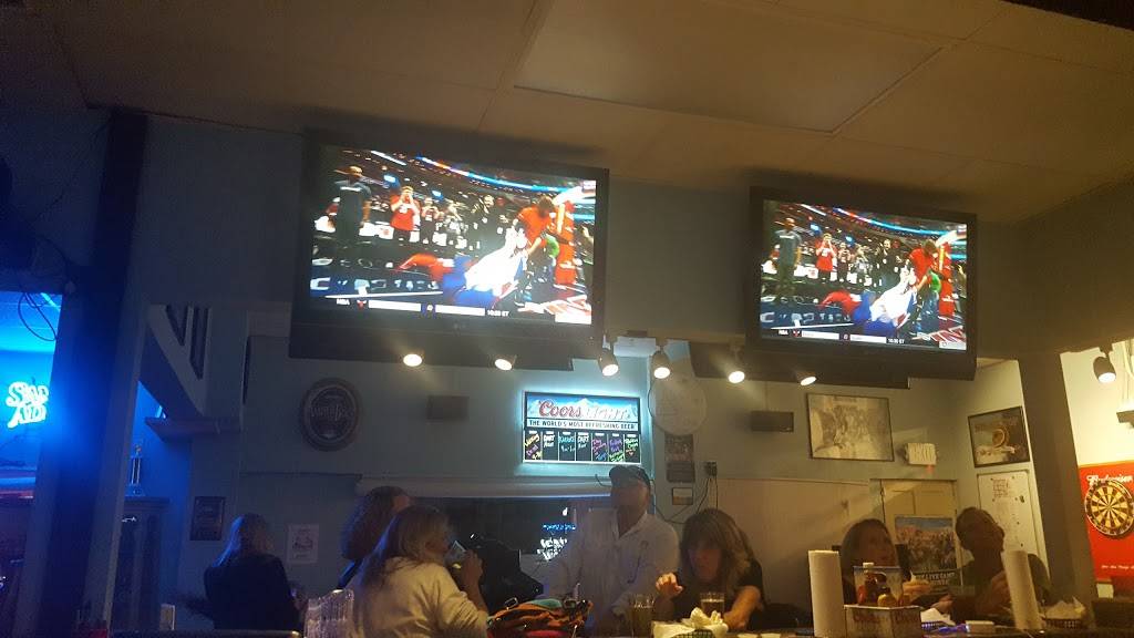 Chumleys Depot | restaurant | 1929 Depot Dr, Melbourne, FL 32901, USA | 3212085766 OR +1 321-208-5766