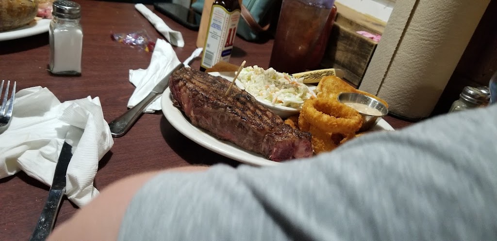 Bucks BBQ and Steakhouse & RV Park And Cabin Rental | restaurant | 1898 US-166 BUS, Sedan, KS 67361, USA | 6207255025 OR +1 620-725-5025