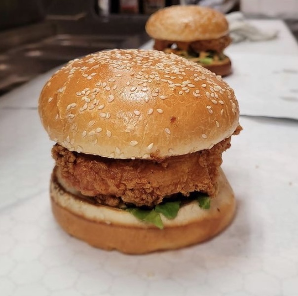 FLAME ON PERI PERI GRILL | restaurant | 7041 N Milwaukee Ave, Niles, IL 60714, USA | 8477793950 OR +1 847-779-3950