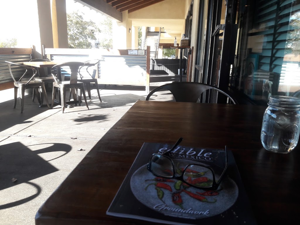 Loyal Hound Pub | restaurant | 730 St Michaels Dr, Santa Fe, NM 87505, USA | 5054710440 OR +1 505-471-0440