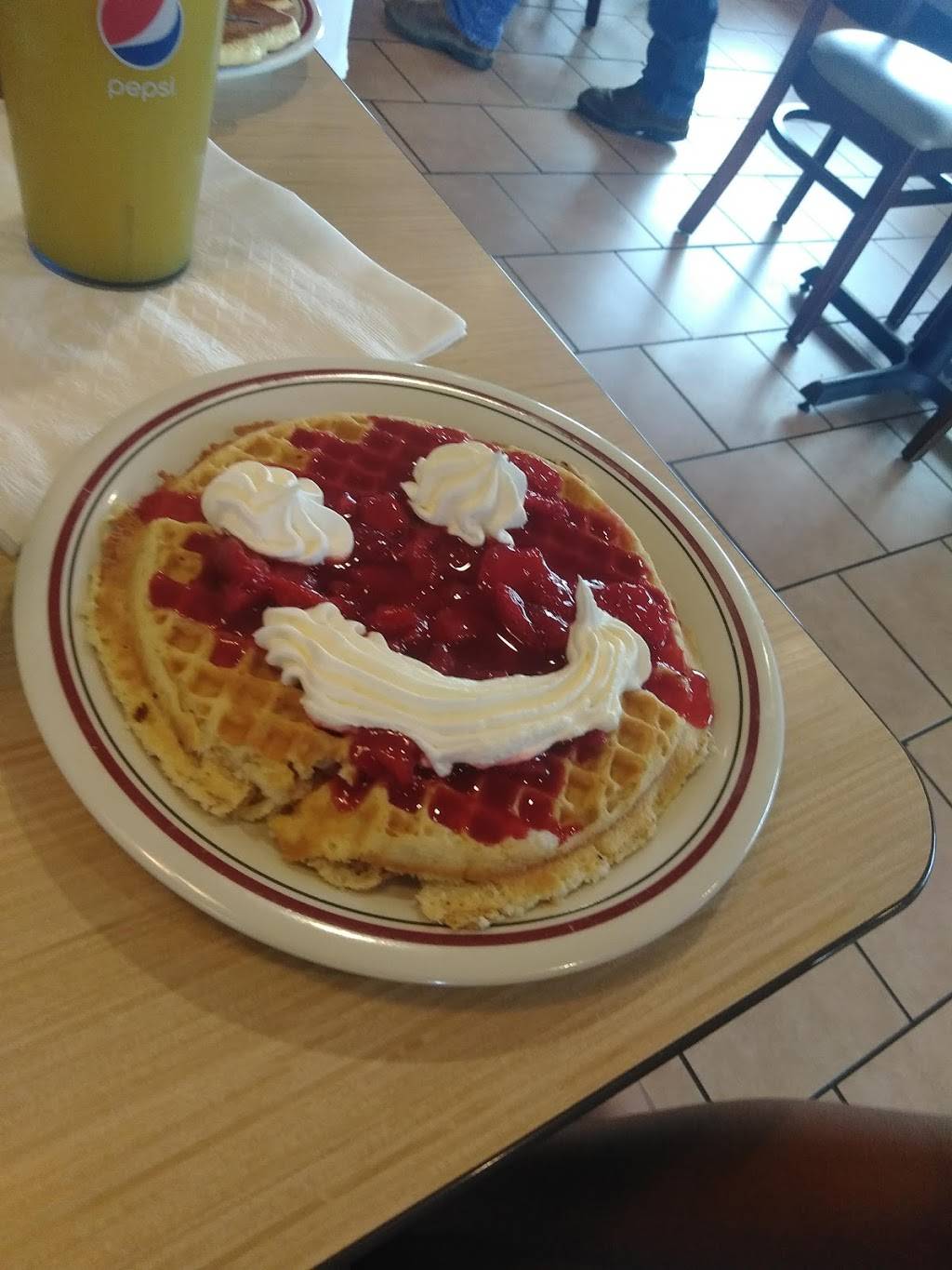 Huddle House | restaurant | 1409 TX-304 Loop, Crockett, TX 75835, USA | 9365452908 OR +1 936-545-2908