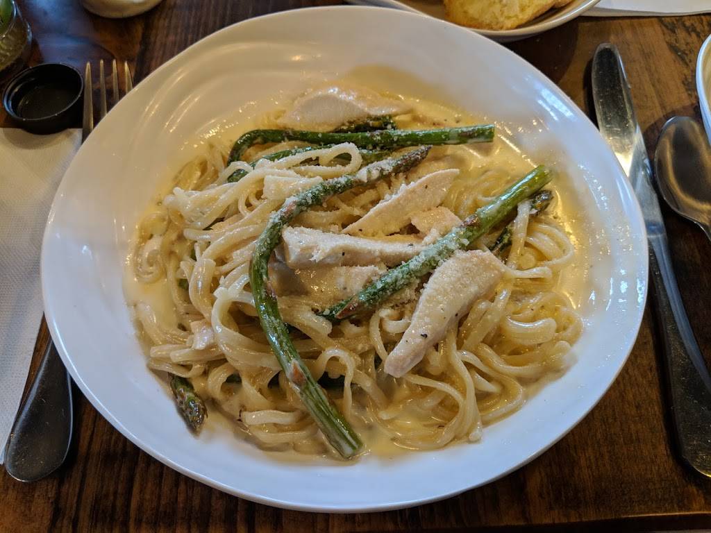 Table 8 Pasta | restaurant | 254 Wallace Rd, Bedford, NH 03110, USA | 6034882463 OR +1 603-488-2463