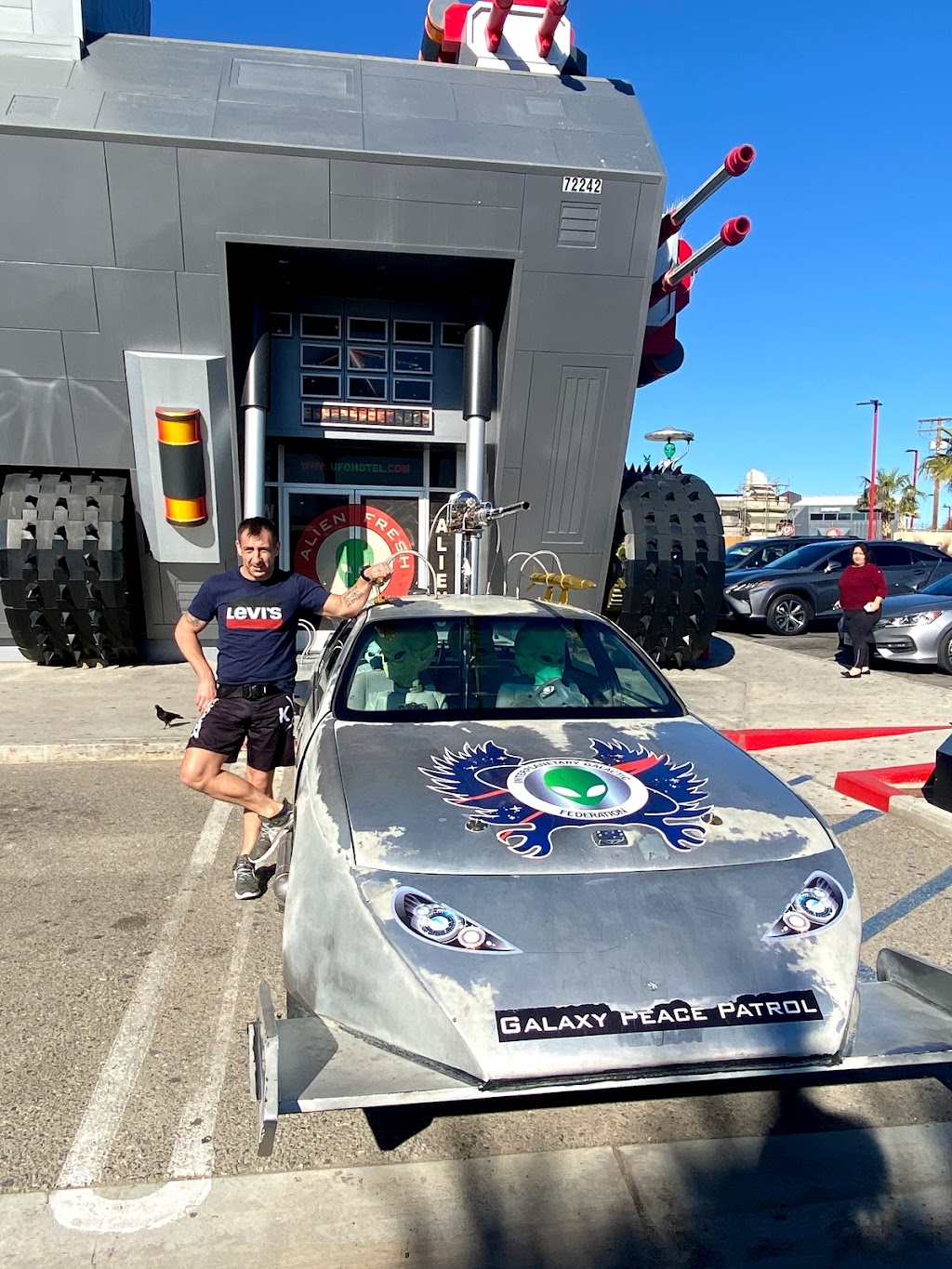 Jack in the Box | restaurant | 72358 Baker Blvd, Baker, CA 92309, USA | 7607334814 OR +1 760-733-4814