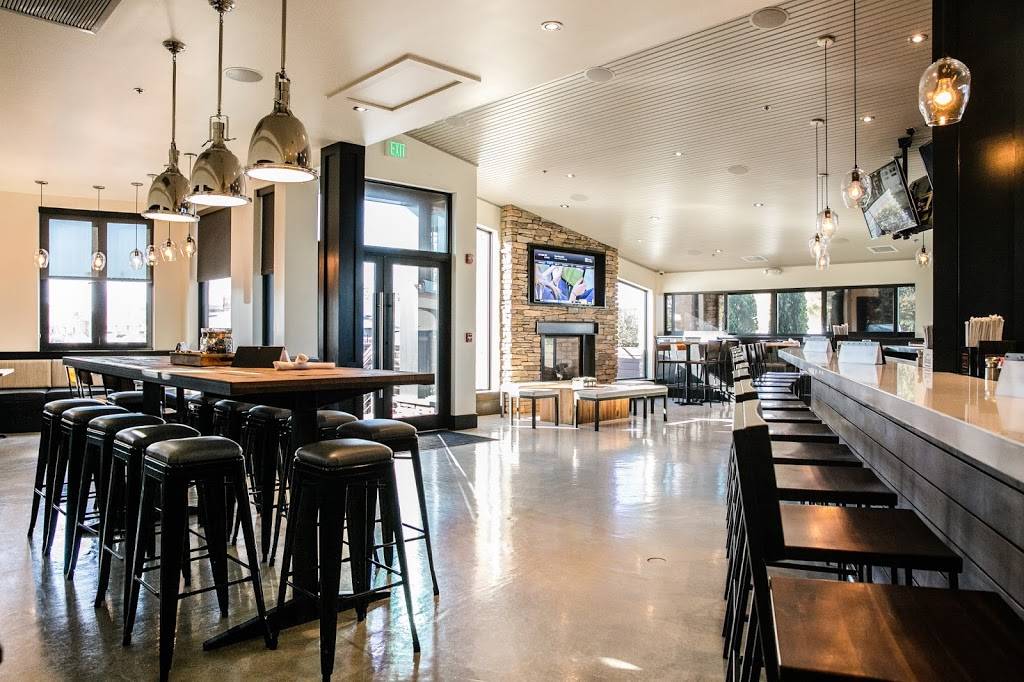 Michaels Cafe | restaurant | 2119 York Rd, Timonium, MD 21093, USA | 4102522022 OR +1 410-252-2022