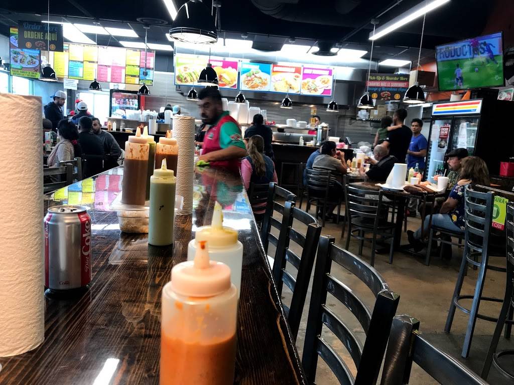 La Salsa Verde | restaurant | 2950 W Northwest Hwy, Dallas, TX 75220, USA | 9726299666 OR +1 972-629-9666