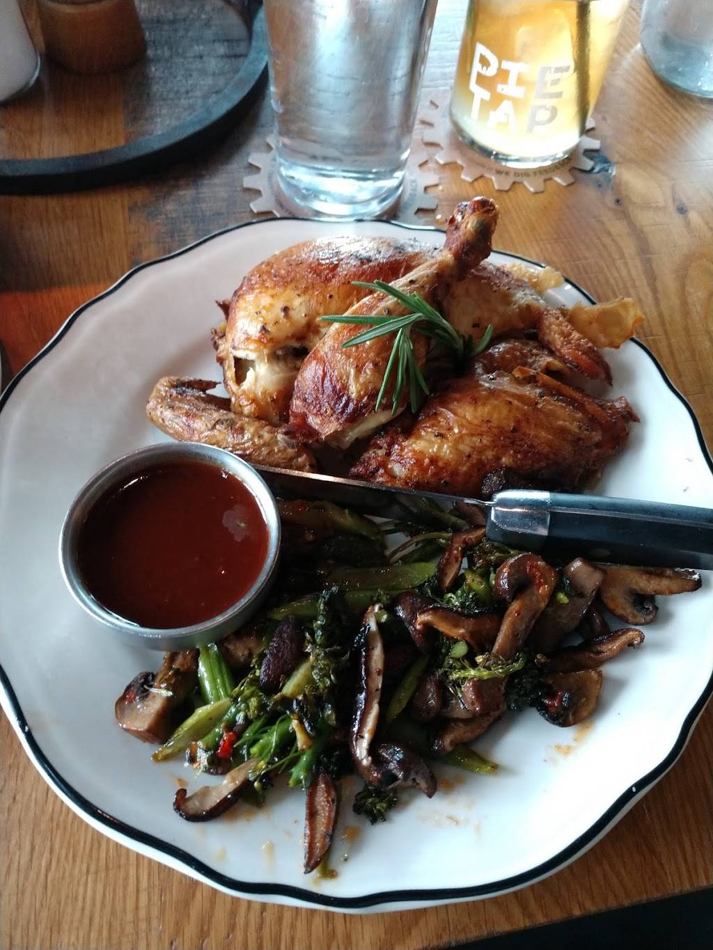 Pie Tap Pizza Workshop + Bar | restaurant | 1212 Oak Lawn Ave #131, Dallas, TX 75207, USA | 4696770997 OR +1 469-677-0997