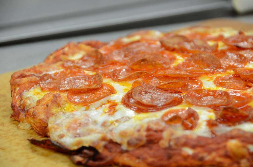 Happy Joes Pizza & Ice Cream - Dubuque- Century Dr. | restaurant | 855 Century Dr, Dubuque, IA 52001, USA | 5635560820 OR +1 563-556-0820