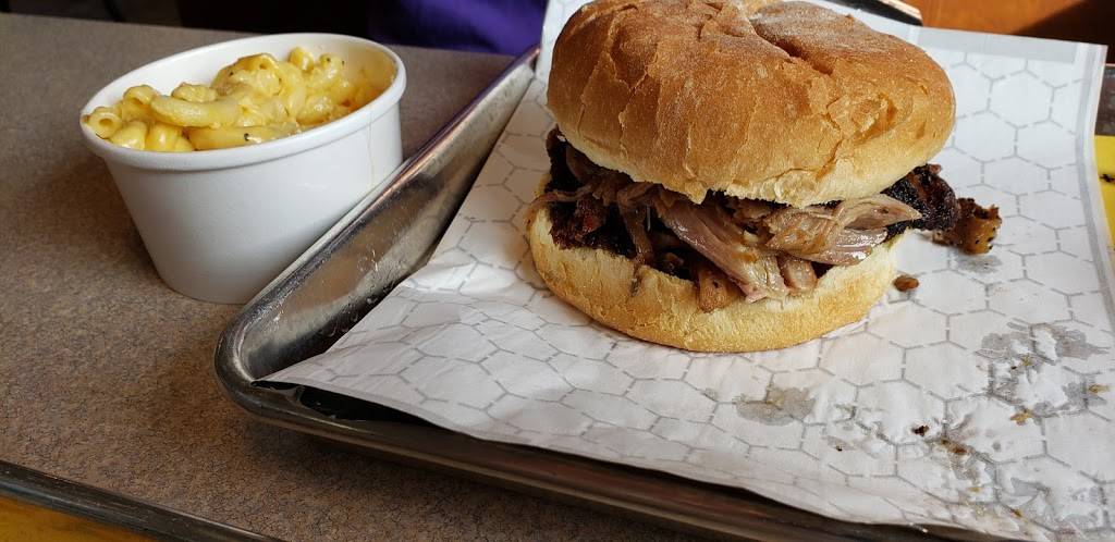 Gabis Smoke Shack | meal takeaway | 226 Rockingham Rd, Londonderry, NH 03053, USA | 6034042178 OR +1 603-404-2178