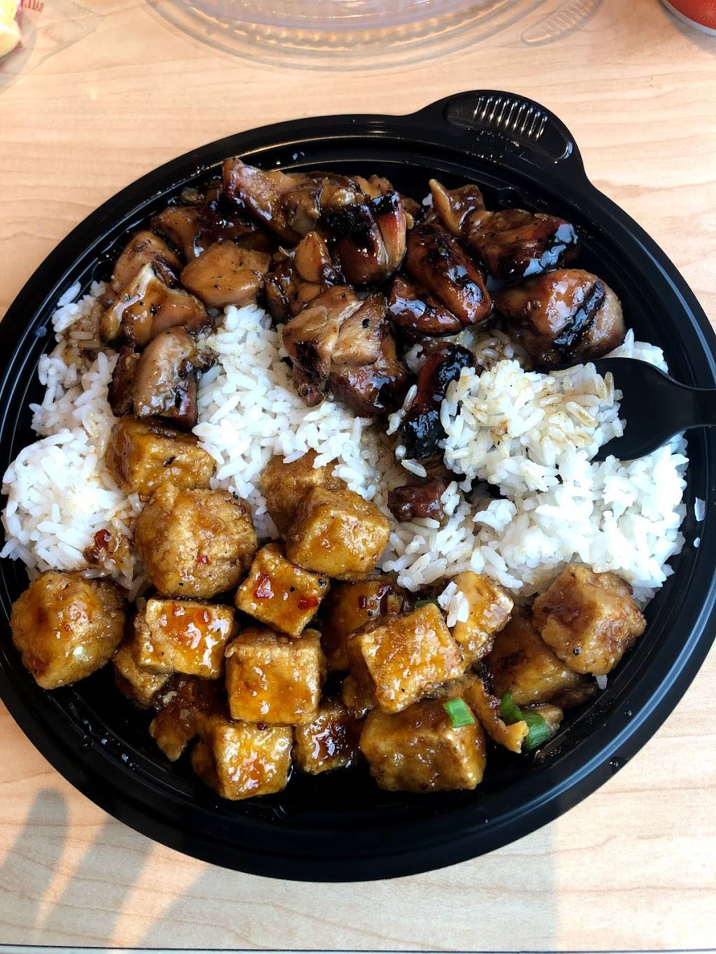 Leeann Chin | meal delivery | 1021 Red Fox Rd, Shoreview, MN 55126, USA | 6512870096 OR +1 651-287-0096