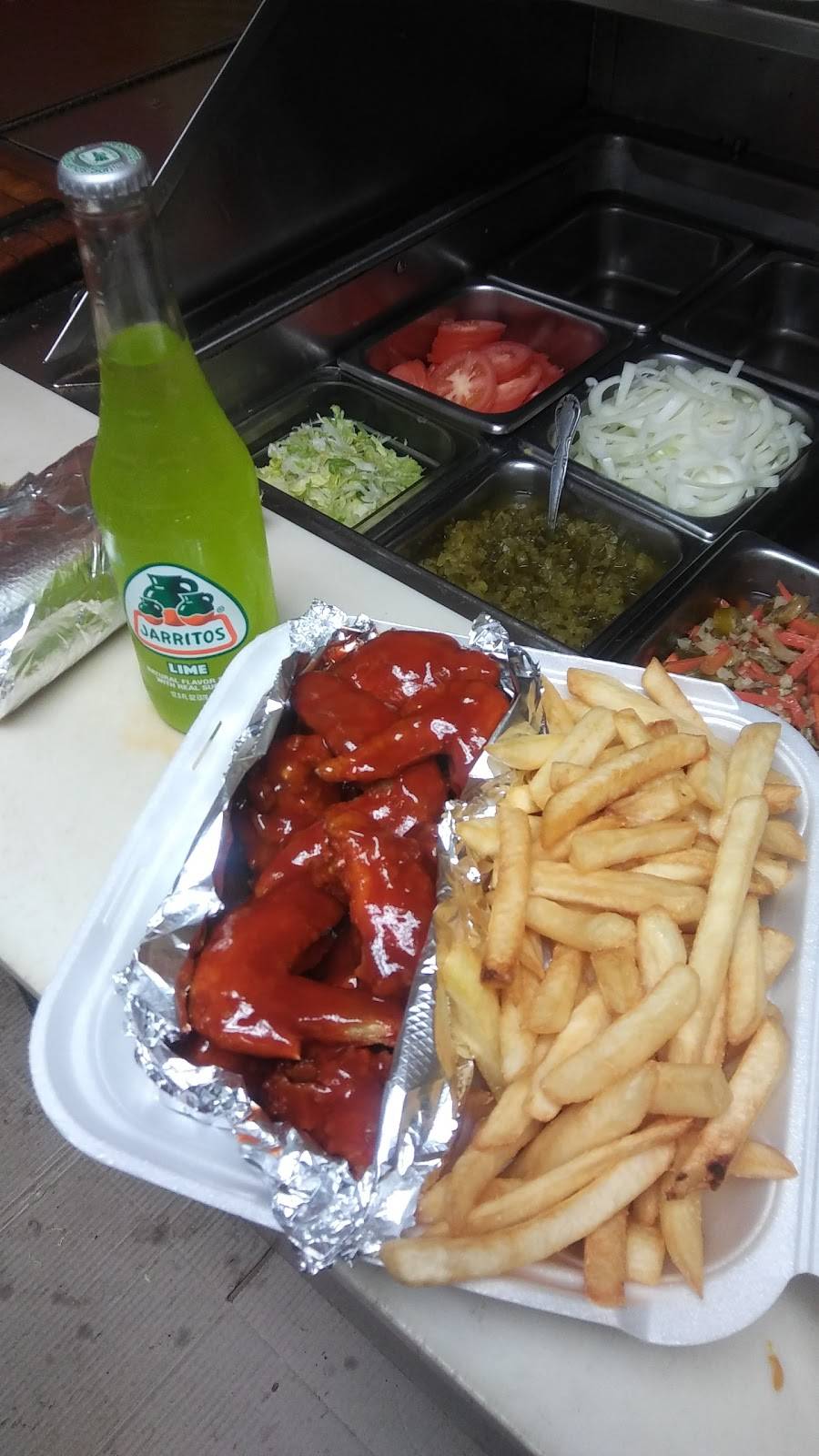 Little Dennis | restaurant | 3007 W 63rd St, Chicago, IL 60629, USA | 7737769571 OR +1 773-776-9571